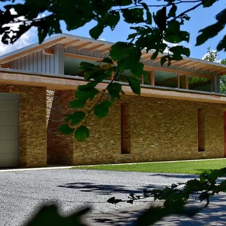 Luxury Ana Vila *